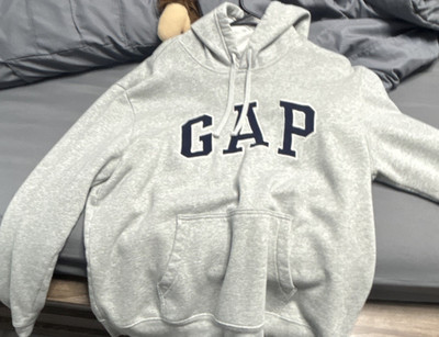 Gap Men s Gray Pullover Hoodie Logo Kangaroo Pocket Drawstring Size L