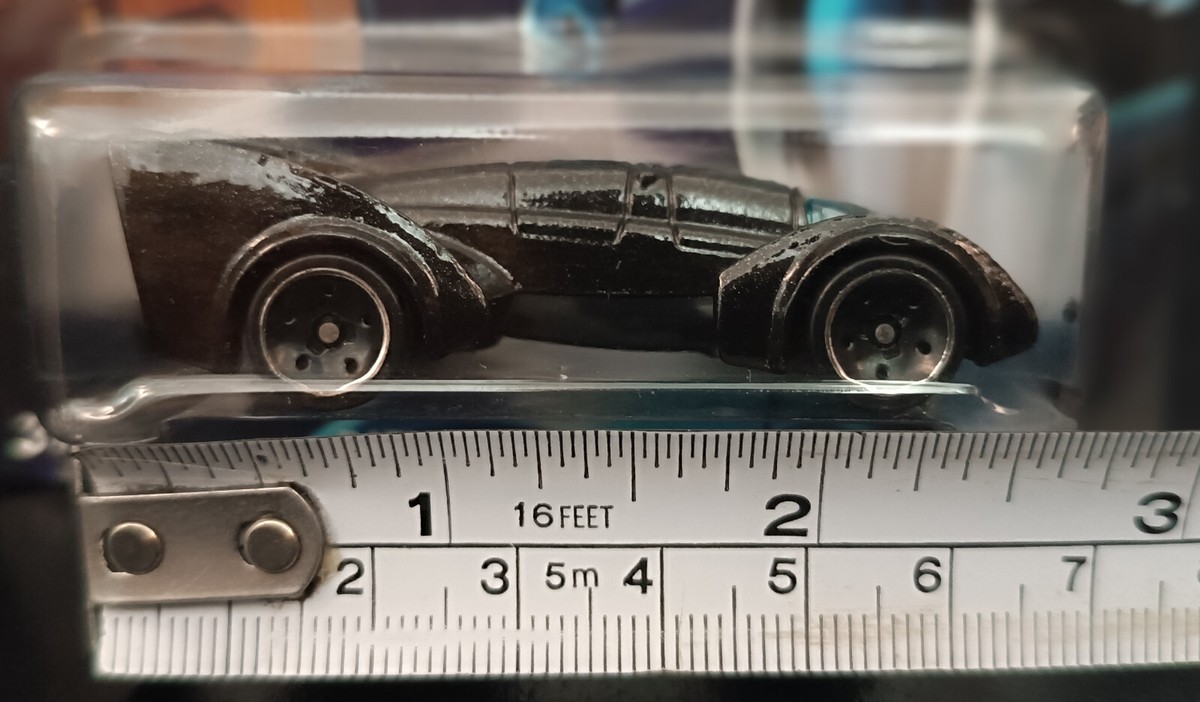 MATTEL HOT WHEELS 2013 BATMAN LIVE BATMOBILE EUROPEAN DIECAST TOY