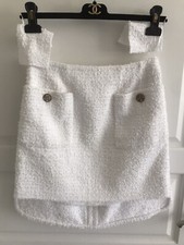 CHANEL 2022 spring/summer Runway 22s Skirt. VERY LIMITED in White Size 34