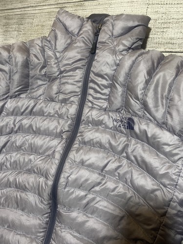 The North Face Womens Trevail Puffer Jacket 700 Down Grey/Silver Small - Picture 4 of 11
