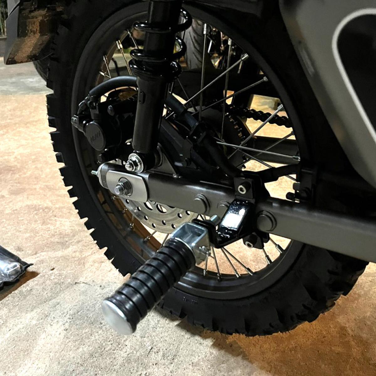 LR PASSENGER FOOTREST FOOT PEGE SET FOR HONDA TRAIL 125 CT125