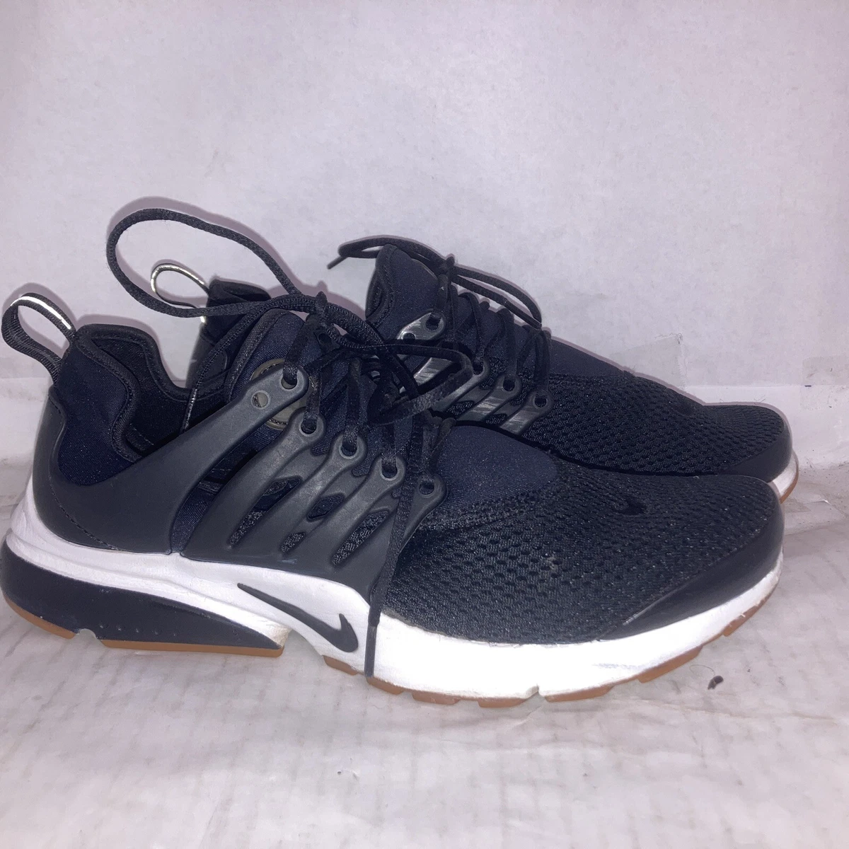Nike Women's Air Presto Black White Mesh Gum Running Sneakers Size 9