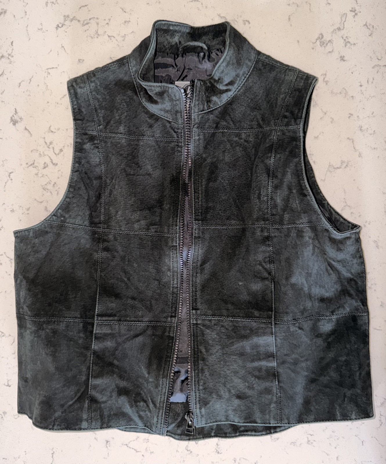 Arizona Jean Co. Women&rsquo;s Black Genuine Leather Vest Size L &ndash; Excellent Pre-Owned