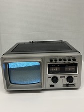 Vintage 1979 Montgomery Ward Model GEN1159A Portable CRT AM / FM Combo - Works