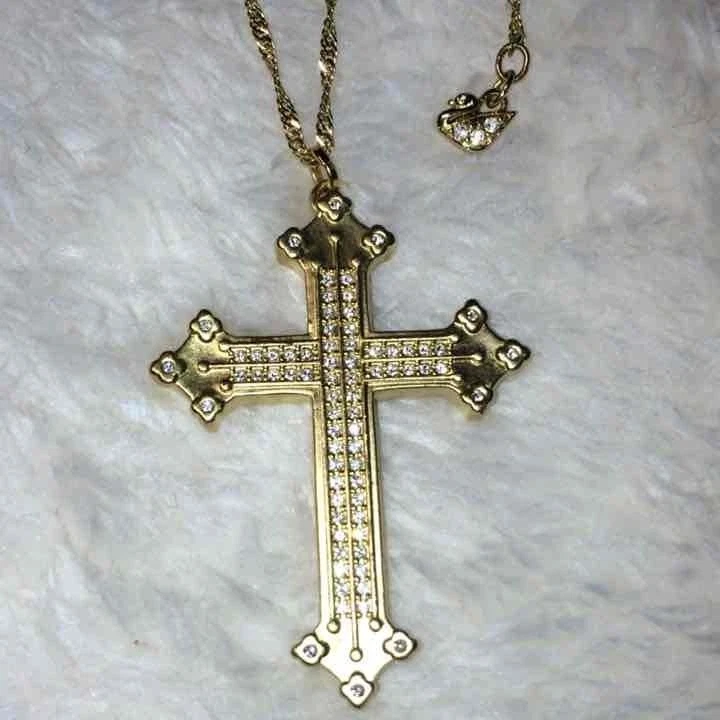 Collar colgante Swarovski Disney Piratas del Caribe Cruz Angélica sin usar Foto 3 de 3