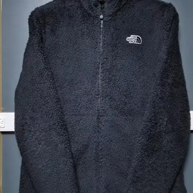 Women's XL The North Face Black Fleece Jacket, Excellent Condition thumbnail 3