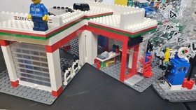 LEGO Creator Expert: Town Plan (10184) 100% Complete w/Manuals: 90% Sealed Bags