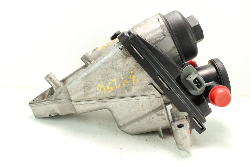 2010 VOLVO V50 SERIES 2.4L ENGINE OIL FILTER HOUSING OEM, 1105728S01 - Image 3 of 4