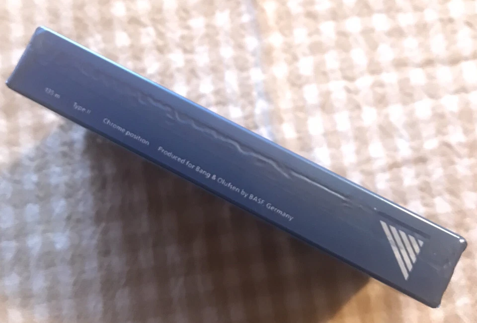 Bang & Olufsen audio cassette 90 chrome NEW!! “Very rare….” introvabile look - Imagen 3 de 4