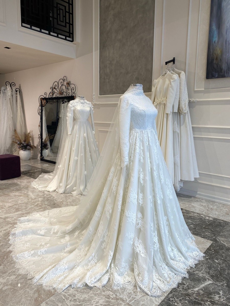 chinese dress ladies Long Sleeve Round Neck Ball Gown Muslim Wedding Dress, Lace & Beaded  Detailing, Back Zipper, Modest Bridal Gown for Muslim Bride BA-MU569 (US,  Numeric, 2, Regular, Regular, Ivory) at Amazon Women's Clothing