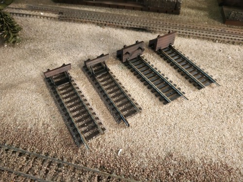 BUMPERS STOP ON FLEISCHMANN GEOLINE AND ROCO TRACKS 4 pcs, SCALE HO - Picture 5 of 10