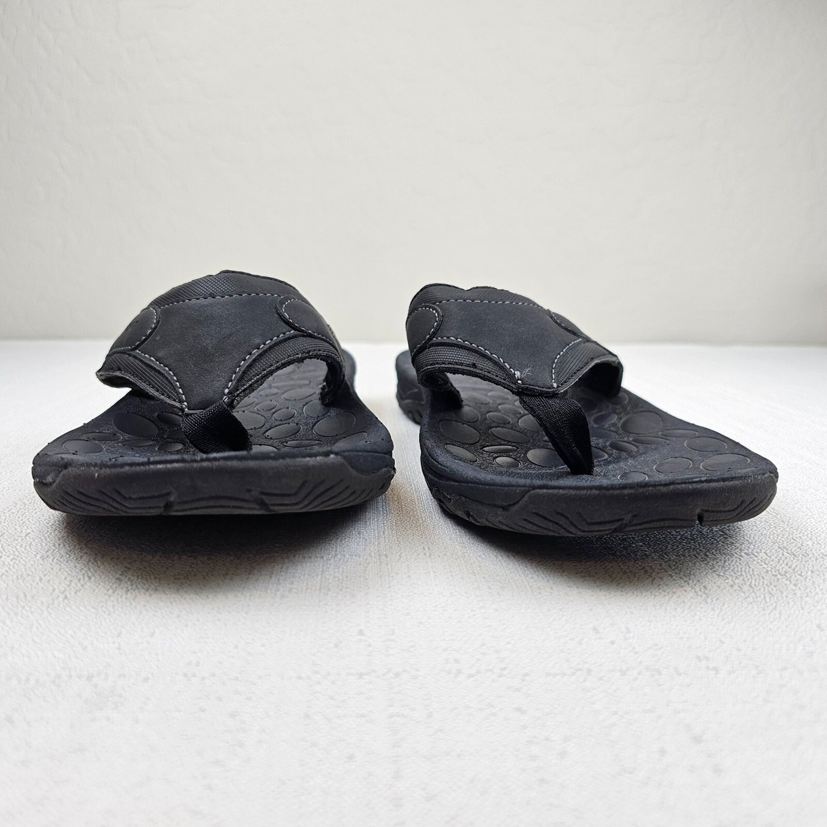 ROCKPORT Men\'s Hayes Thong Sandals Size 10 Rockport Mens Hayes Thong Sandals Black 10.5M New... | Depop main image 2