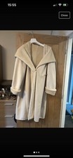 Designer Woman’s Coat, Warm, Cream Wool Artigiano. Beautiful, Perfectnwt