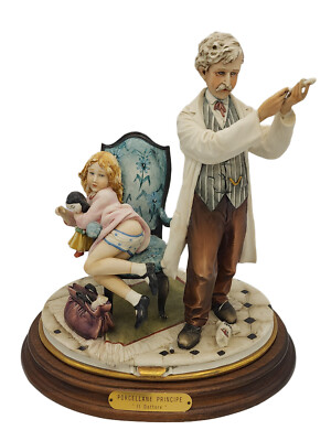 VINTAGE PORCELLANE PRINCIPE ''IL DOTTORE'' DOCTOR w/ GIRL CAPODIMONTE FIGURINE