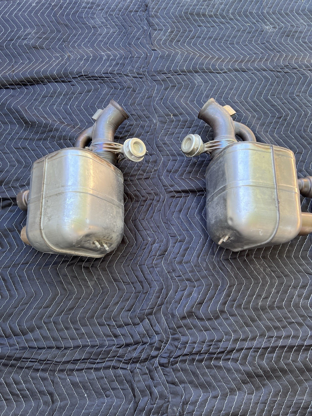 Ferrari 812 superfast exhaust muffler Oem No 337500/ 337499