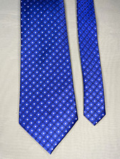 Claiborne Men's Blue Geometric Woven Silk Tie, Pointed Style, Handmade