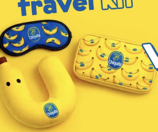 Chiquita Travel Kit. Pillow, Eye mask, Bag
