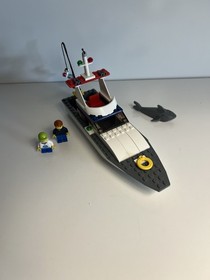 LEGO CITY Town Fishing Boat 4642 w/ Minifigures, Shark & Instructions