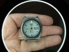 Vintage SEIKO 5 7S26 21 JEWELS SILVER GOLD DAY and DATE  AS-IS