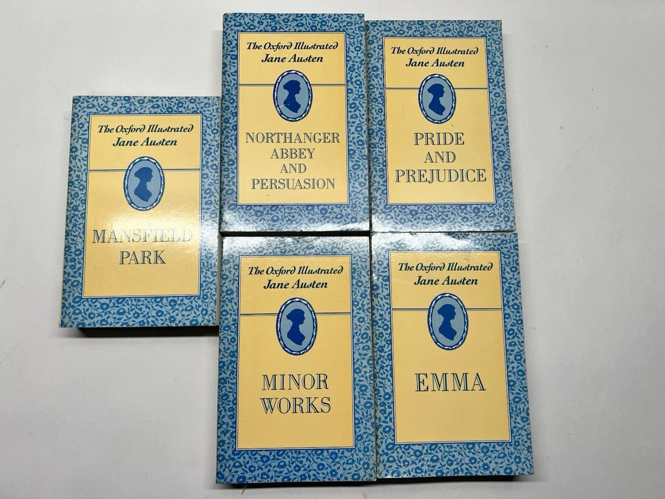 Lot of 5 The Oxford Illustrated Jane Austen Paperback Books - Image 2 of 4