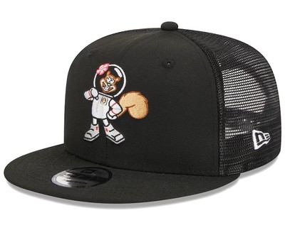 SpongeBob Sandy Cheeks New Era Exclusive Trucker SnapBack Black 9Fifty NWT