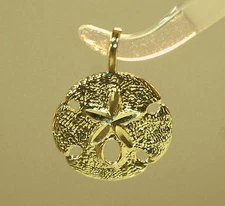 13.5MM SOLID 14K YELLOW GOLD DIAMOND CUT DC HAWAIIAN SAND DOLLAR SMALL PENDANT