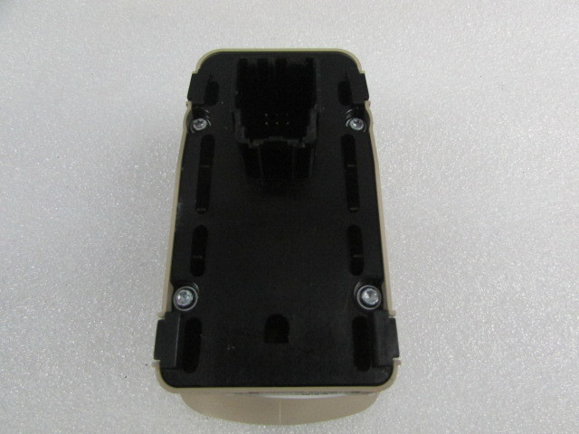 Maserati Ghibli, LH Rear Window and Lock Switch, Tan, Used, P/N 670013822