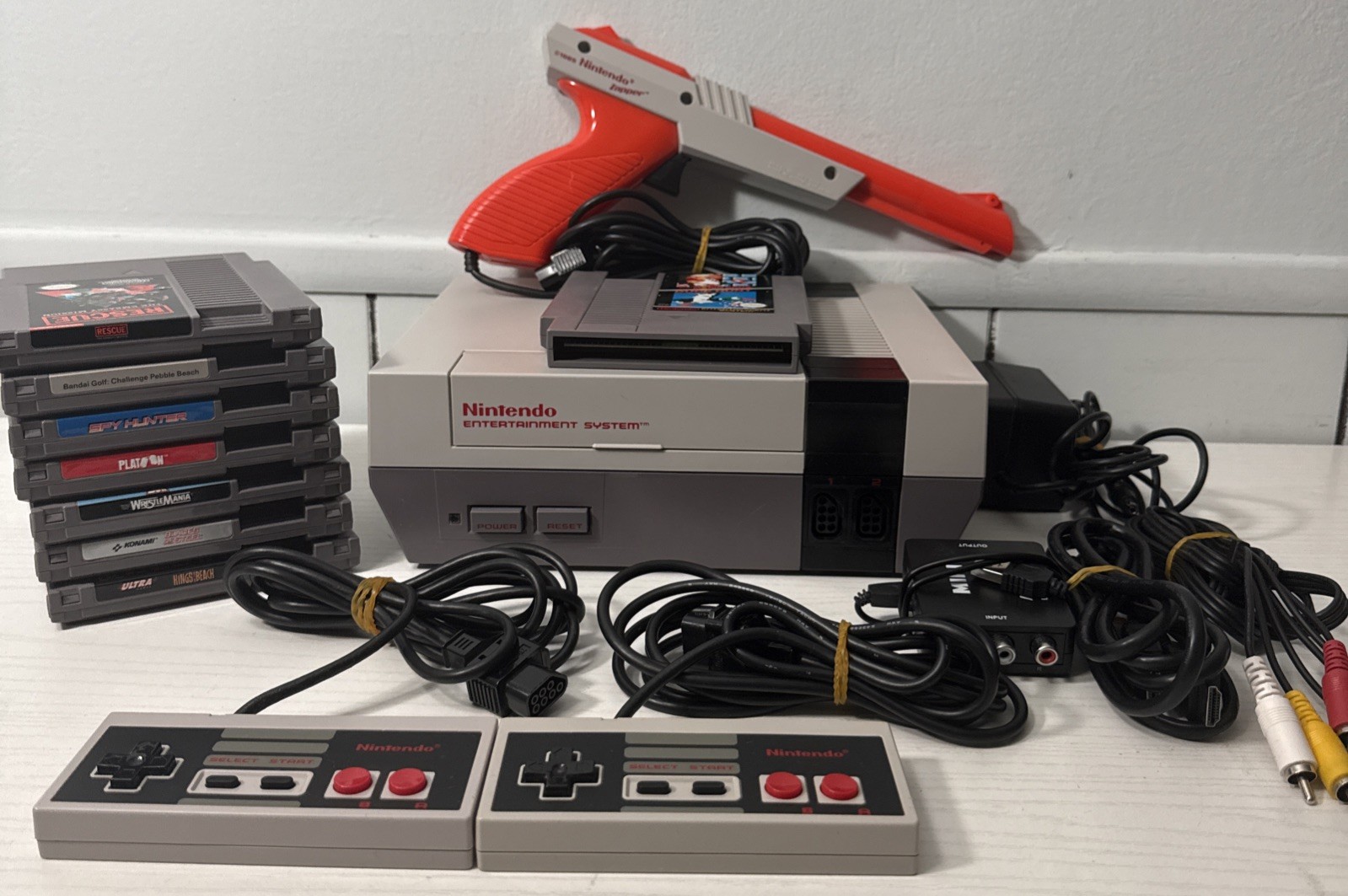 Vintage 1985 Nintendo NES 001 Console Bundle 2 Controllers Cables 8 Games Tested