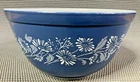 Vintage Pyrex Colonial Mist #402 Mixing Bowl Blue w/White Flowers 1.5 Qt.