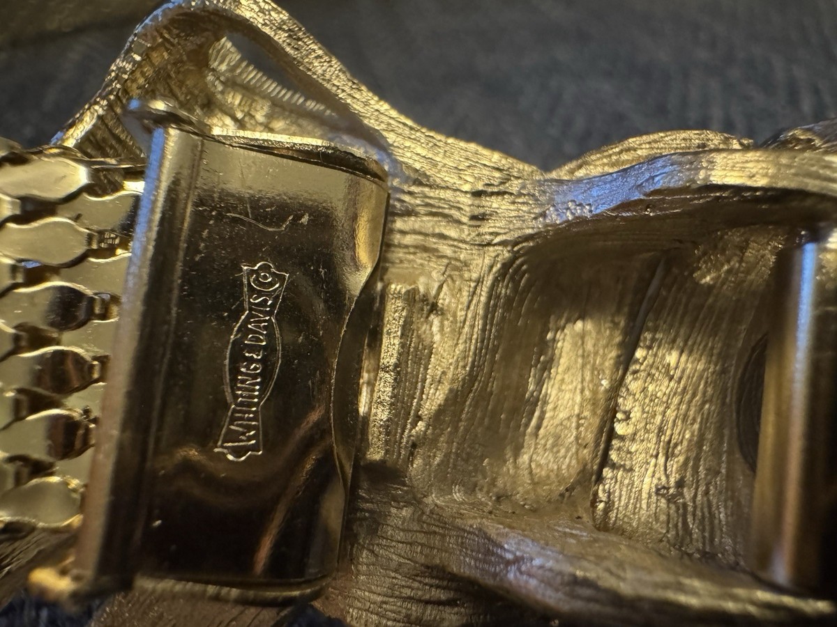 Vintage Whiting and Davis Gold Belt Womens 24\