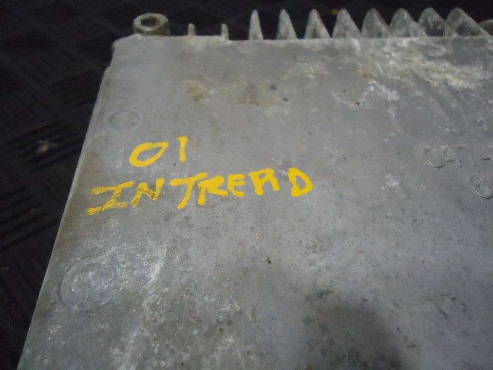 Dodge Intrepid SE 2001 sedán 2,7 L V6 tracción delantera motor aire acondicionado computadora 04745860 Foto 2 de 4