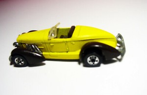 hot wheels auburn 852 yellow