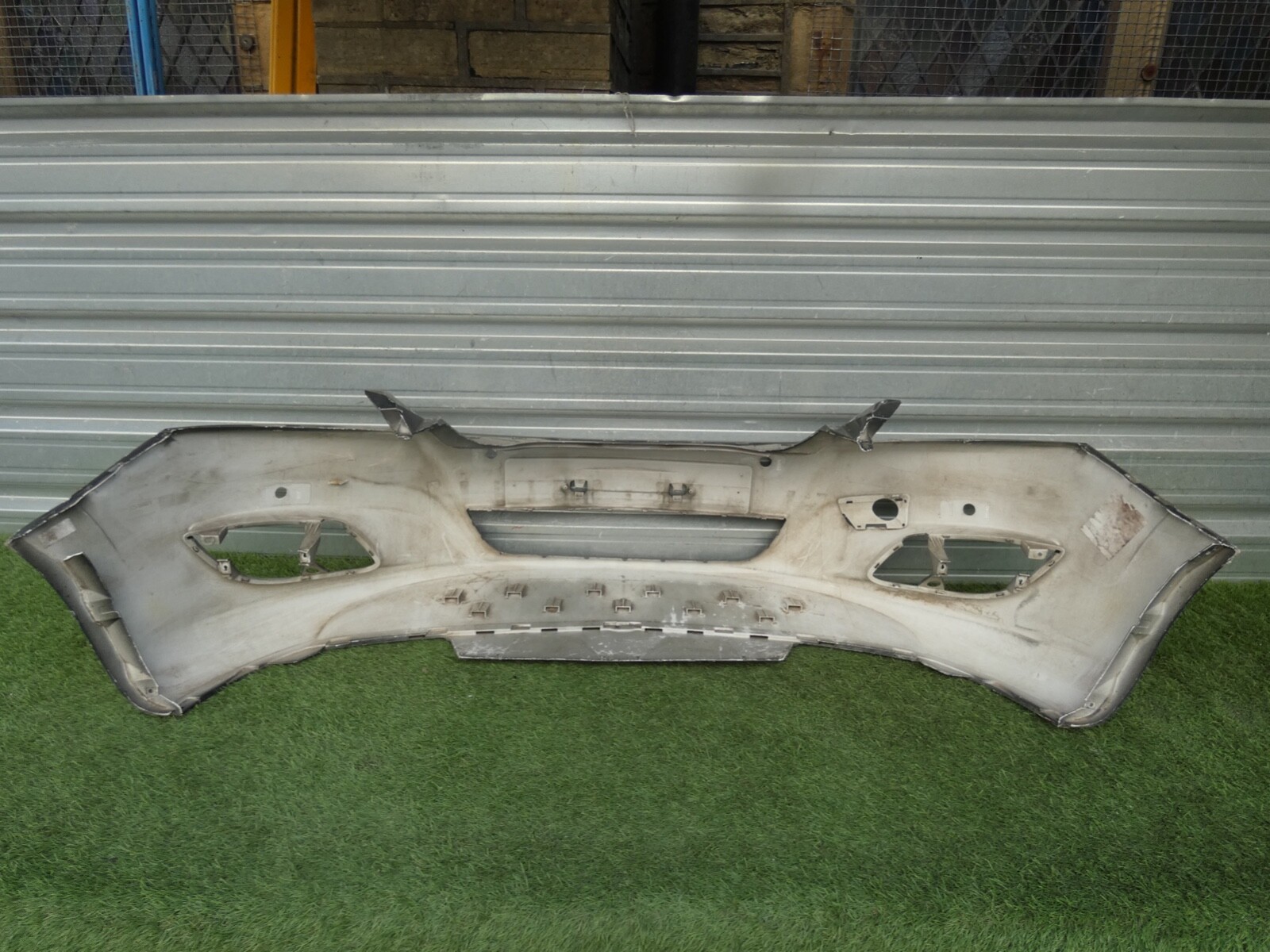 GENUINE VAUXHALL ZAFIRA B FRONT BUMPER 200812 1347273 MM3960 eBay