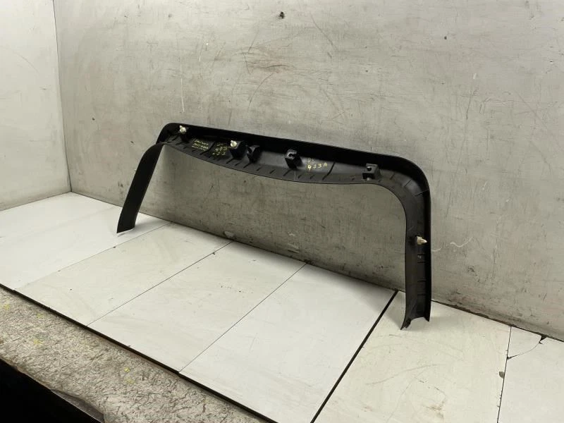 Chevrolet Equinox LT 2011 puerta trasera panel de ajuste superior OEM+ Foto 2 de 4