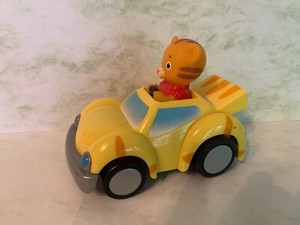 daniel tiger pull back vehicles