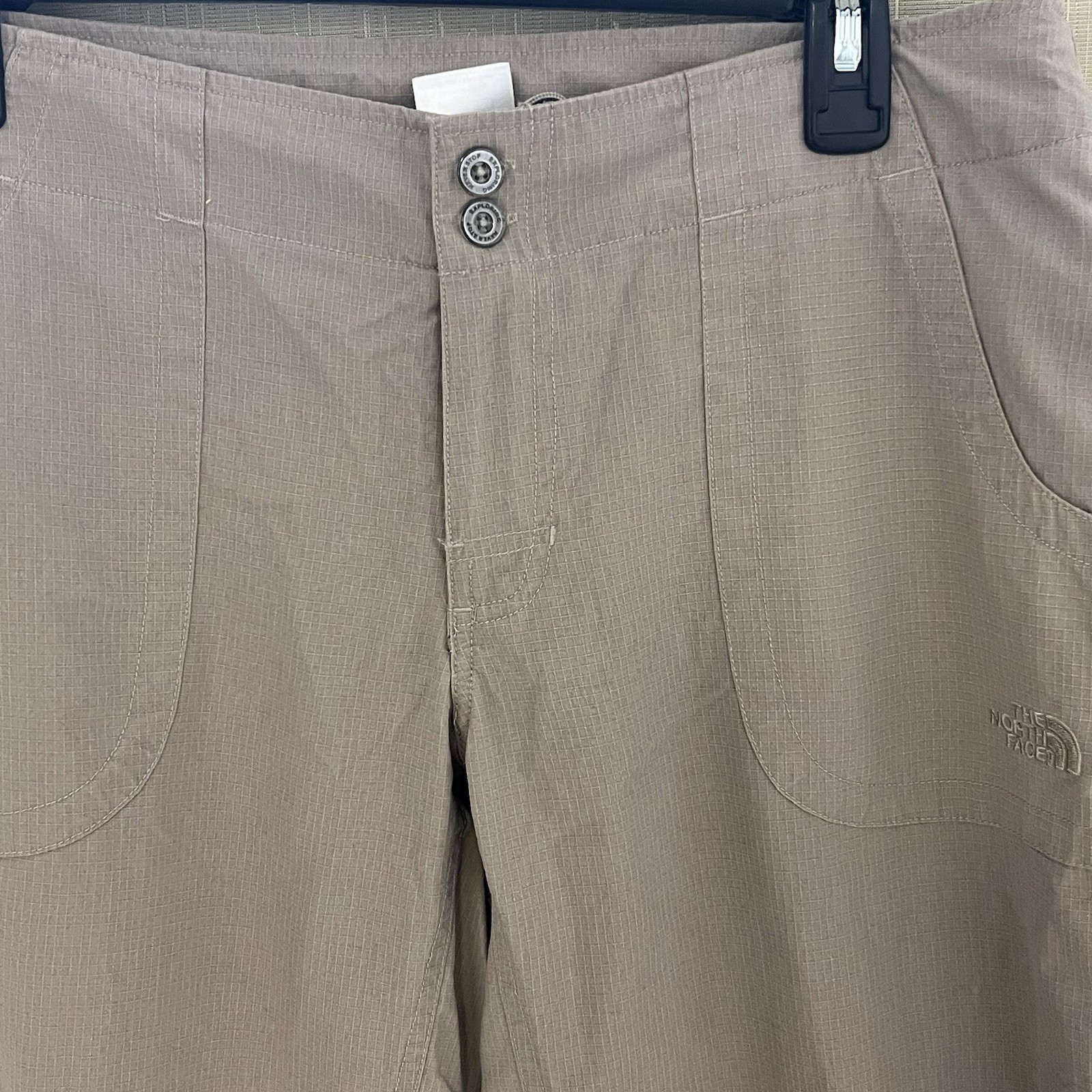 The North Face Women's Cargo Capri Brown Pants Size 8 thumbnail 3