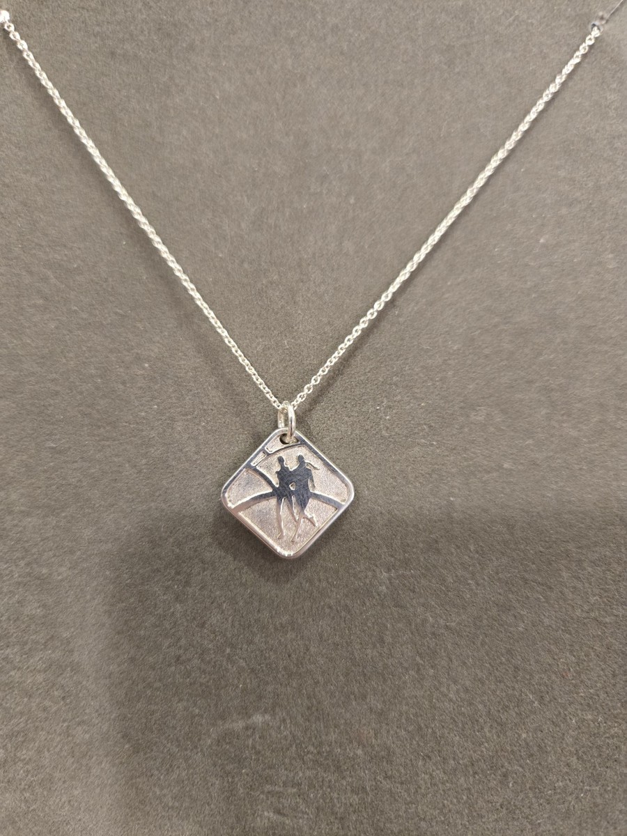 TIFFANY & COMPANY STERLING SILVER NECKLACE & PENDANT NWM NIKE WOMENS MARATHON View 2