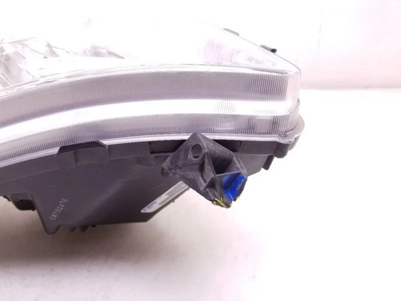 04-05 TOYOTA PRIUS 1.5L FWD AT DRIVER SIDE FRONT XENON HEADLIGHT ASSEMBLY  - Image 3 of 4