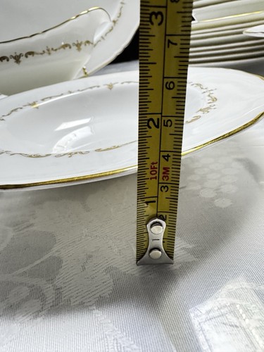 Royal Worcester GOLD CHANTILLY fine bone china dinner set 37 Pieces For 8 People - Picture 6 of 16