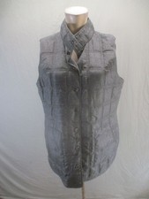 NWT Christopher Banks Size L Womens Gray Pockets Buttons Quilted Casual Vest 626