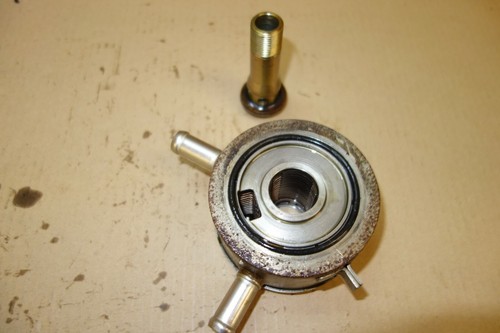 Yamaha yzf r6 2003 5sl oil filter mount engine motor - Picture 7 of 7