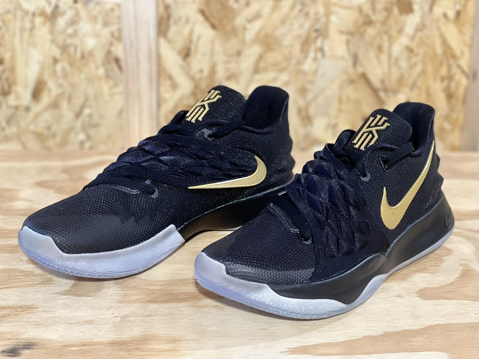 tenis kyrie irving azul