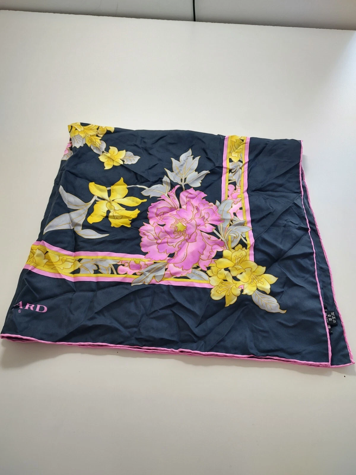 LEONARD FOULARD 100% SILK SETA SCARVES SCARF SQUARE MADE ITALY UNISEX