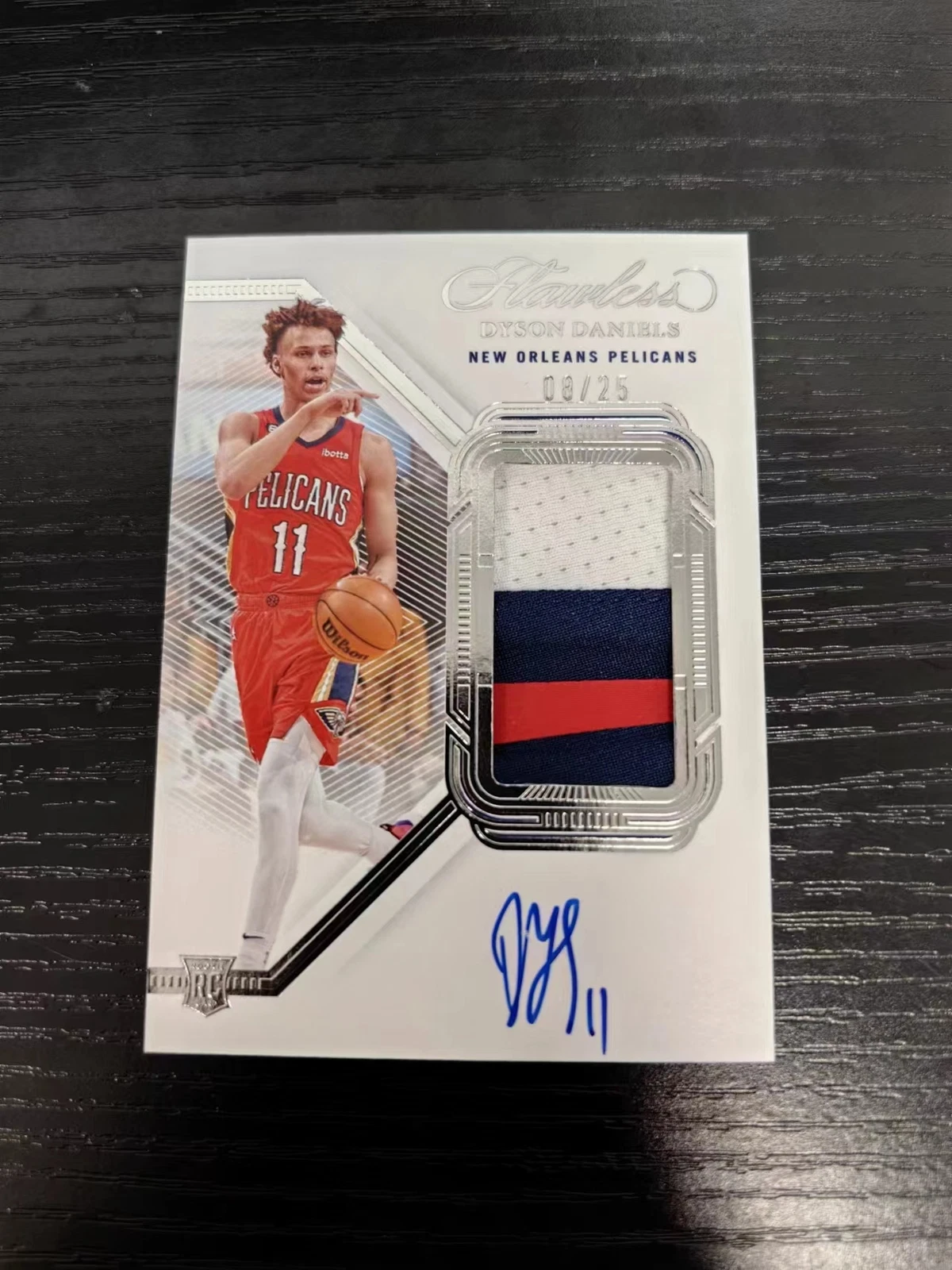 22-23 Panini Flawless RC Dyson Daniels Vertical Patch Autograph GU 08/25 ZN