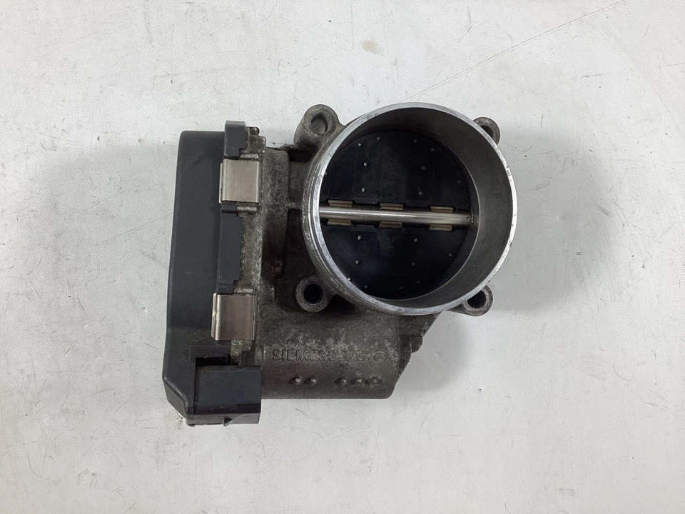 AUDI A5 A6 QUATTRO 2009-2015 - Cuerpo del acelerador 06E133062C OEM. Foto 2 de 4