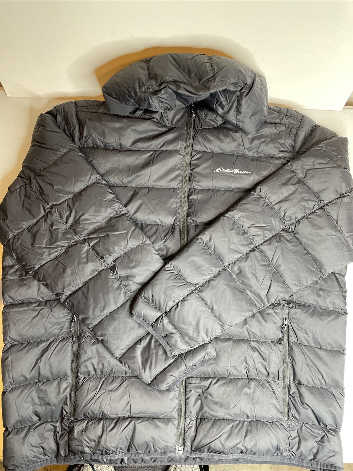 650 Fill Down Packable Hooded Jacket 