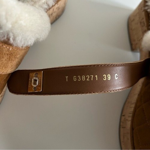 Chanel 21B Marrón Gamuza Turnlock Logo CC Piel de Oveja Mula Zueco Plano Mocasín 39 - Imagen 6 de 11