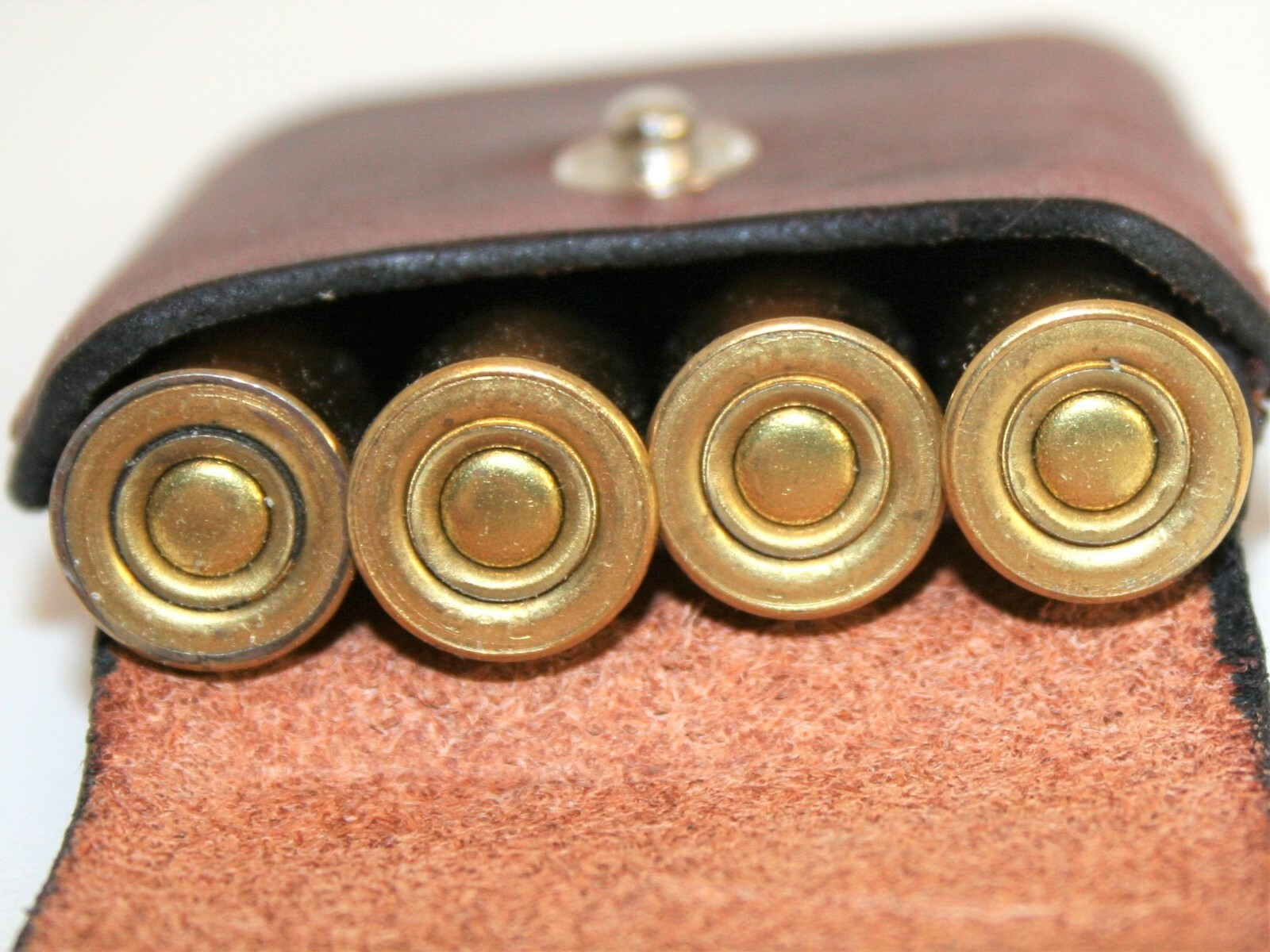 410 Ammo holder Bond Arms, leather, for 2.5 shells, & 45LC pocket carry