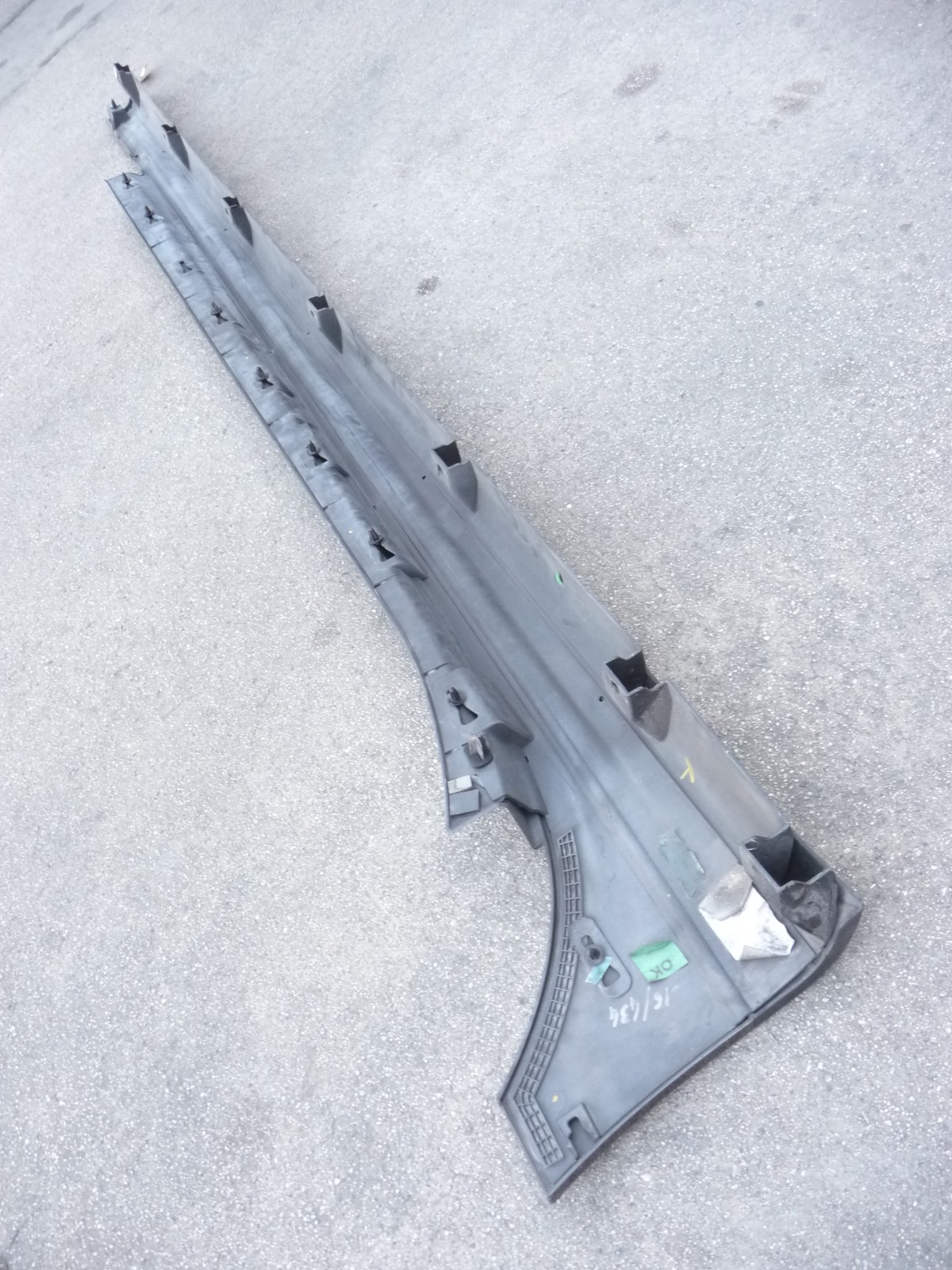 18-20 Maserati Ghibli M157 Left Driver side Skirt Rocker Molding 673002659 OEM
