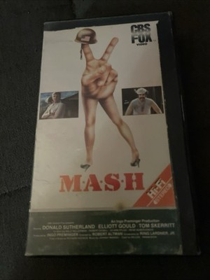  MASH VHS Tape CBS/FOX Video Hi-Fi Stereo Donald Sutherland Elliot Gould